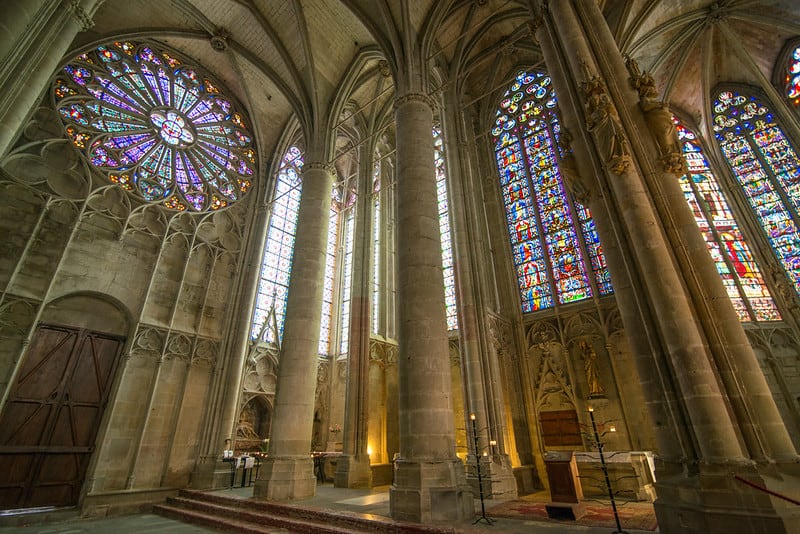 basilique vitraux carcassonne